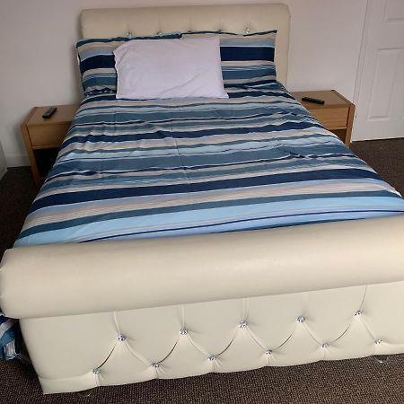 Starlight Self Service Accommodation Leigh  Esterno foto