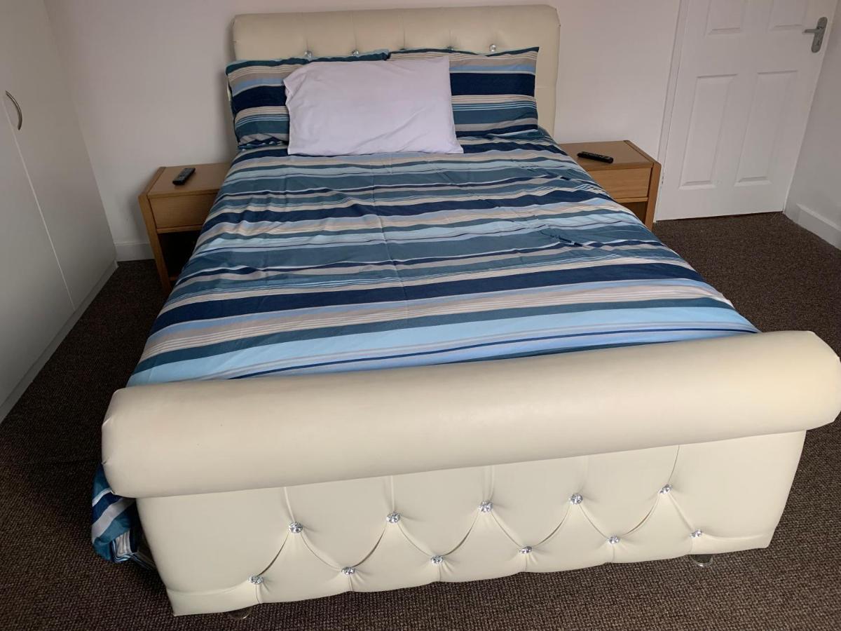 Starlight Self Service Accommodation Leigh  Esterno foto
